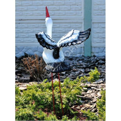 Садово-парковая фигура Cera Аист крылатый на мет.лапах